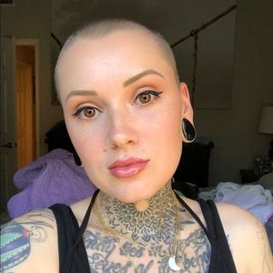 Meet your Posher, Paige